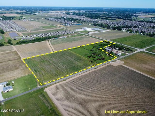 900 S Larriviere Road, Youngsville, LA 70592