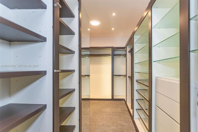 2440 N Shore Ter, Miami Beach, FL 33141