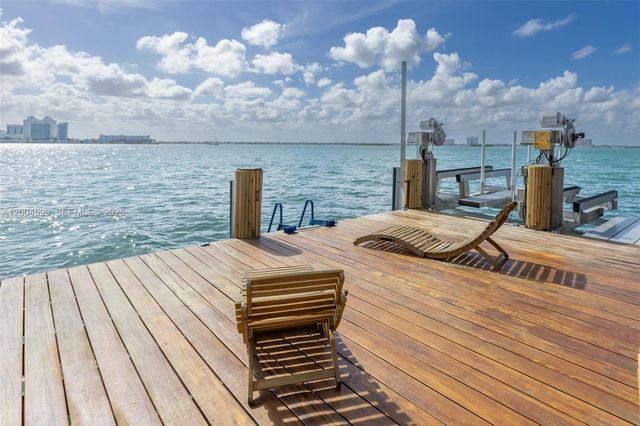 2440 N Shore Ter, Miami Beach, FL 33141