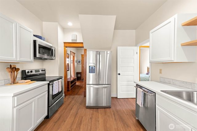 2131 S Cushman Avenue, Tacoma, WA 98405