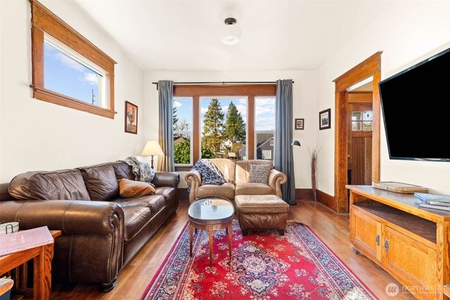 2131 S Cushman Avenue, Tacoma, WA 98405