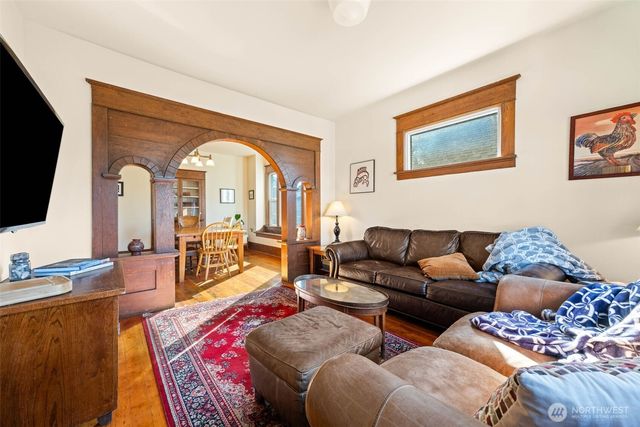 2131 S Cushman Avenue, Tacoma, WA 98405