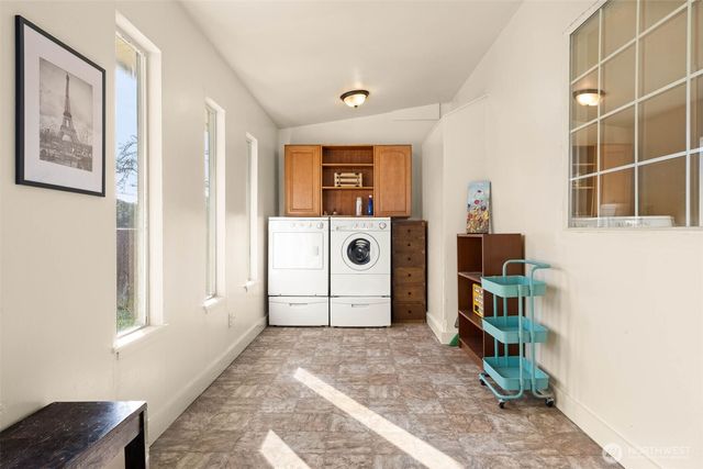 2131 S Cushman Avenue, Tacoma, WA 98405