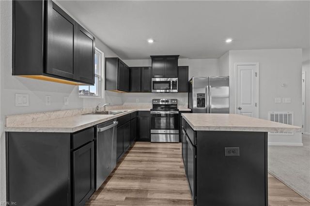 408 Forecastle ST, Portsmouth, VA 23702