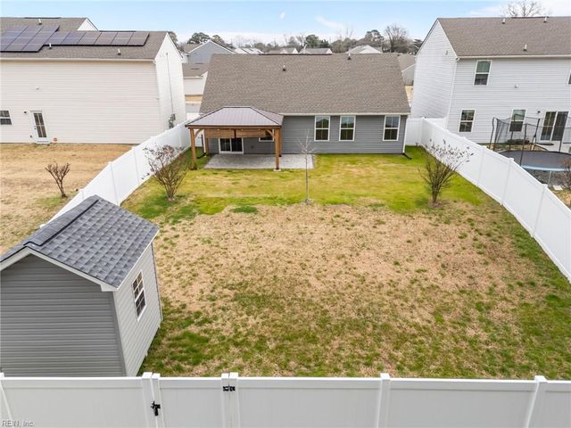 408 Forecastle ST, Portsmouth, VA 23702