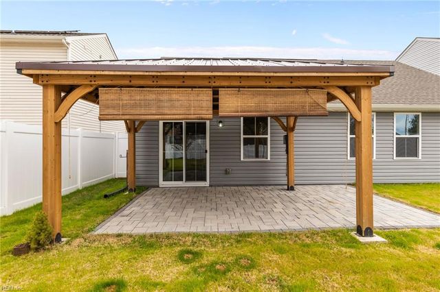 408 Forecastle ST, Portsmouth, VA 23702