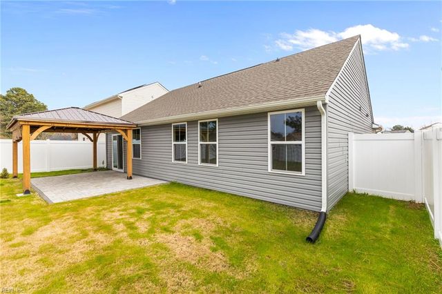 408 Forecastle ST, Portsmouth, VA 23702