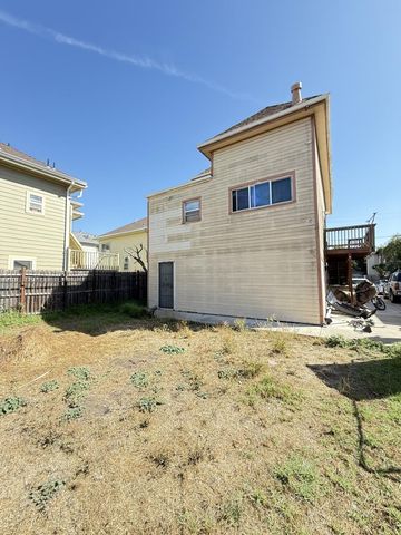 2841 Filbert Street, Oakland, CA 94608