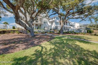 7 S Waterfront Place, Hampstead, NC 28443