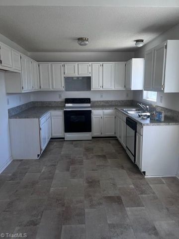 4377 Fox Street, Randleman, NC 27317