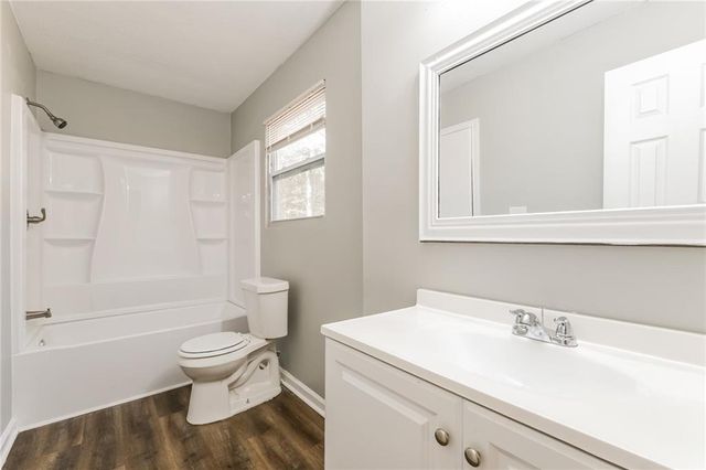 942 Majesty Lane, Morrow, GA 30260