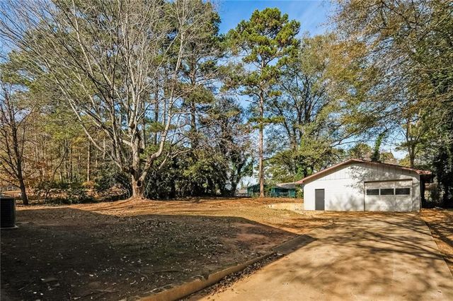 942 Majesty Lane, Morrow, GA 30260