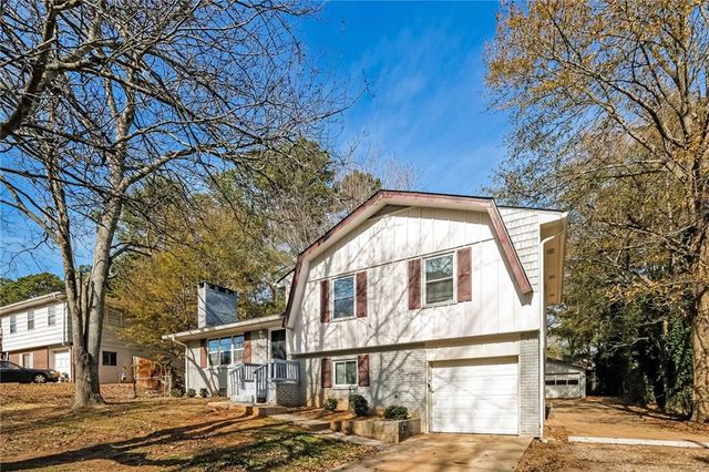 942 Majesty Lane, Morrow, GA 30260