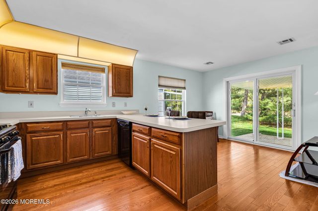 27 Abergele Drive, Toms River, NJ 08757