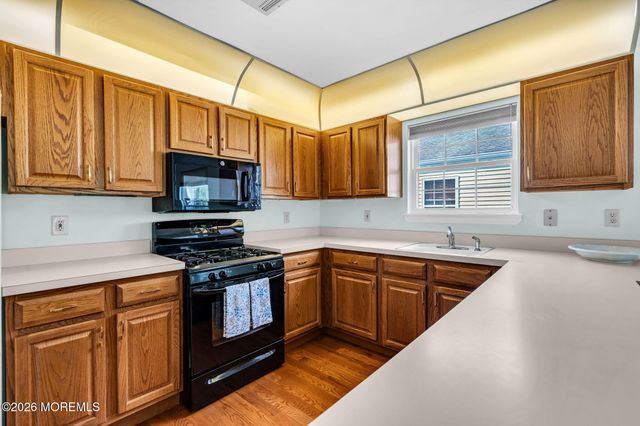 27 Abergele Drive, Toms River, NJ 08757