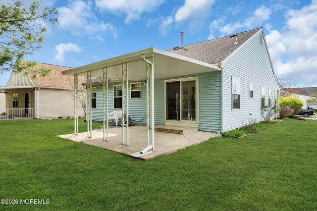 27 Abergele Drive, Toms River, NJ 08757