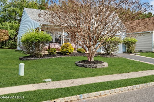 27 Abergele Drive, Toms River, NJ 08757