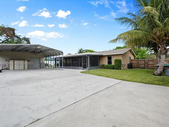 102 Chapel Lane, Tequesta, FL 33469