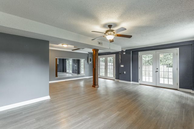 72 Gregory Lane, Lafayette, GA 30728