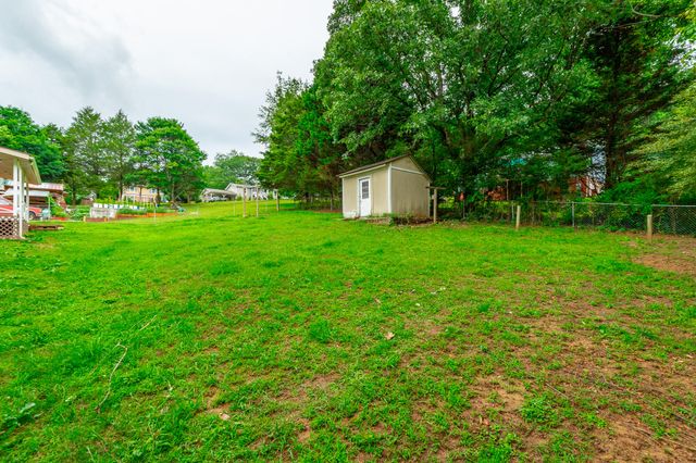 72 Gregory Lane, Lafayette, GA 30728