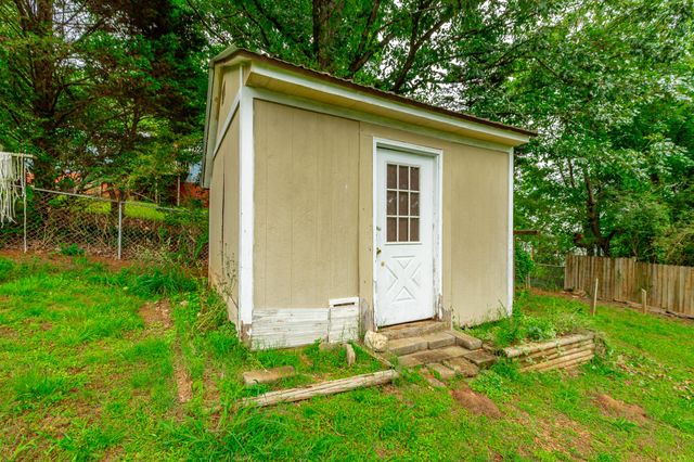 72 Gregory Lane, Lafayette, GA 30728