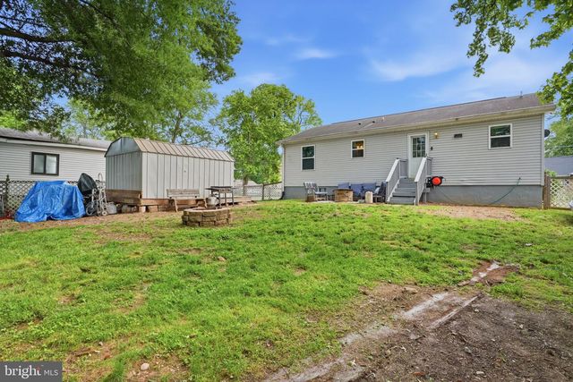 532 WESTERN AVE, Bristol, PA 19007
