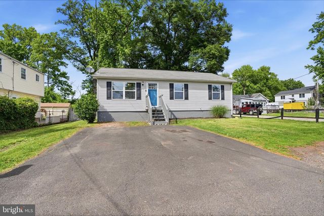 532 WESTERN AVE, Bristol, PA 19007