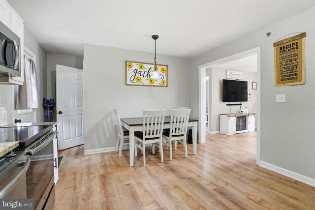 532 WESTERN AVE, Bristol, PA 19007