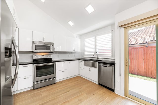 4242 N Capistrano Drive 146, Dallas, TX 75287