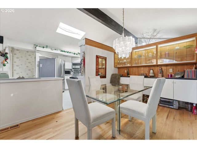 12000 Sw 116TH Ave, Tigard, OR 97223