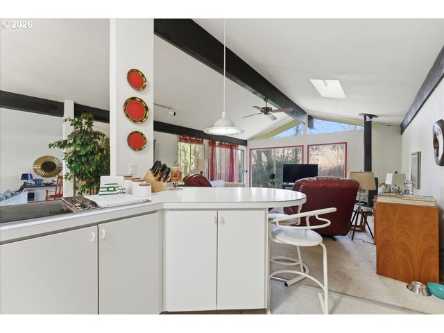 12000 Sw 116TH Ave, Tigard, OR 97223