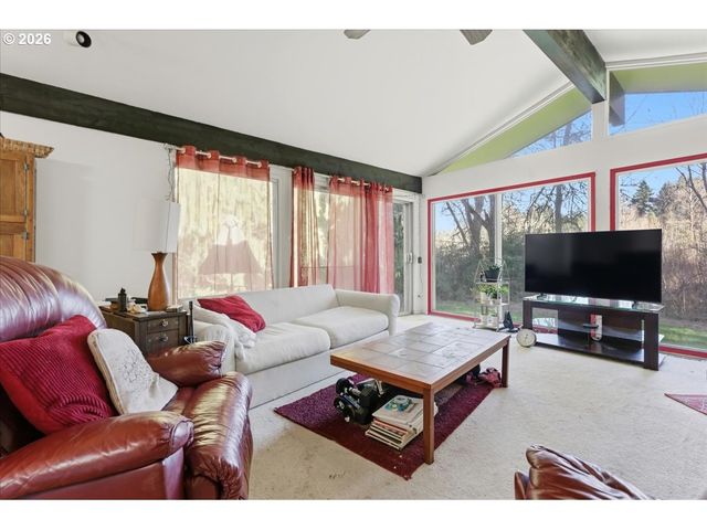 12000 Sw 116TH Ave, Tigard, OR 97223