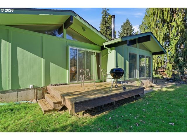 12000 Sw 116TH Ave, Tigard, OR 97223