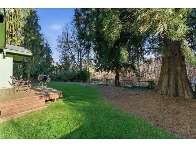 12000 Sw 116TH Ave, Tigard, OR 97223