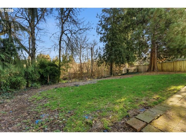 12000 Sw 116TH Ave, Tigard, OR 97223