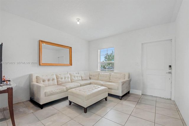 445 NE 4th Street, Florida City, FL 33034