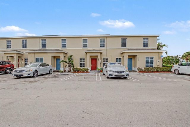 445 NE 4th Street, Florida City, FL 33034