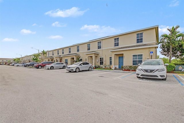 445 NE 4th Street, Florida City, FL 33034