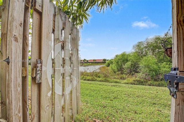 445 NE 4th Street, Florida City, FL 33034