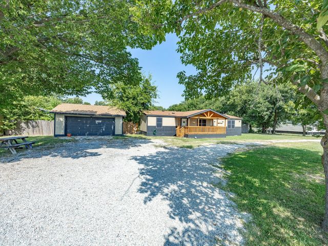 1213 Alliance Boulevard, Rhome, TX 76078