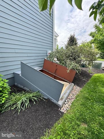 174 WALDEN WAY, Mechanicsburg, PA 17050