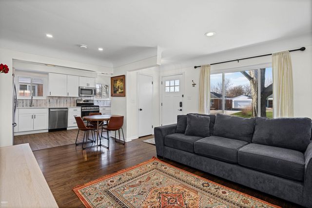 23139 Deziel Drive, Saint Clair Shores, MI 48082