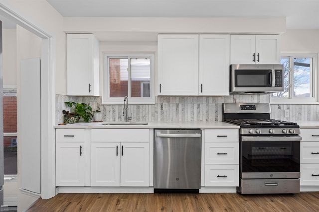 23139 Deziel Drive, Saint Clair Shores, MI 48082