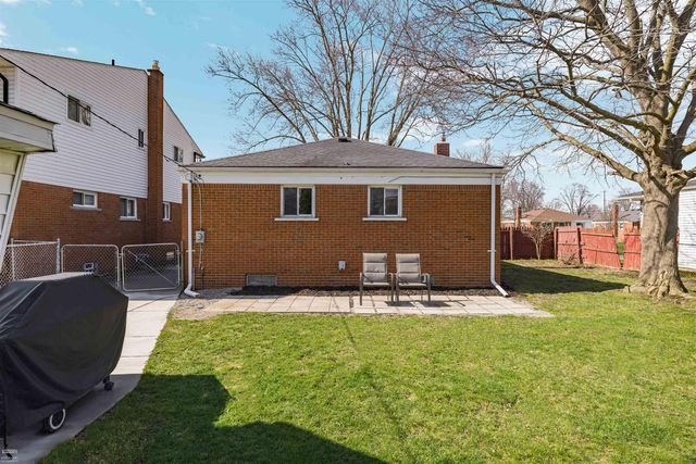 23139 Deziel Drive, Saint Clair Shores, MI 48082