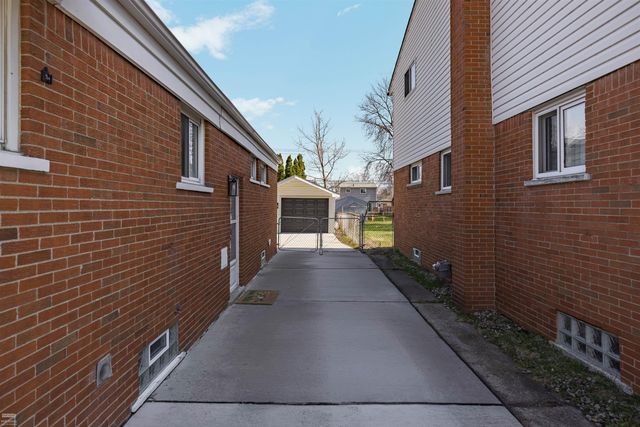 23139 Deziel Drive, Saint Clair Shores, MI 48082