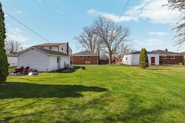 23139 Deziel Drive, Saint Clair Shores, MI 48082