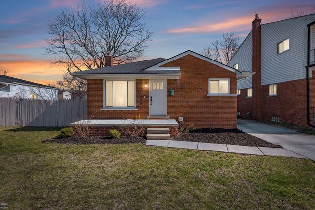 23139 Deziel Drive, Saint Clair Shores, MI 48082