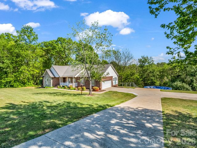 158 Shady Woods Lane, Rutherfordton, NC 28139
