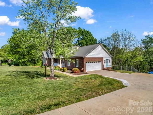158 Shady Woods Lane, Rutherfordton, NC 28139