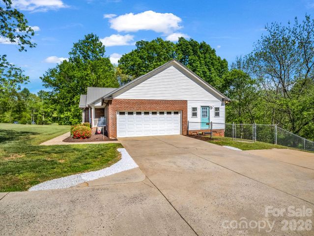 158 Shady Woods Lane, Rutherfordton, NC 28139